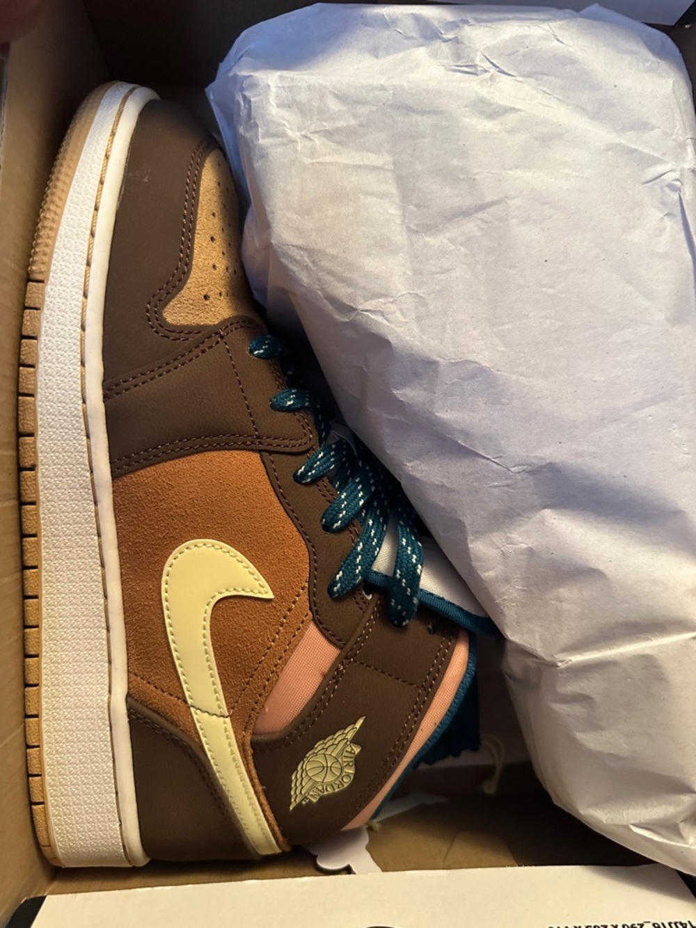 Air Jordan 1 Mid Kids Sneakers